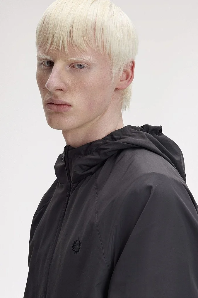 Куртка Fred Perry Hooded Shell Jacket